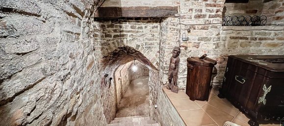 7 Schlafzimmer Haus in Montalto delle Marche, Italy, Nr. 312453 34