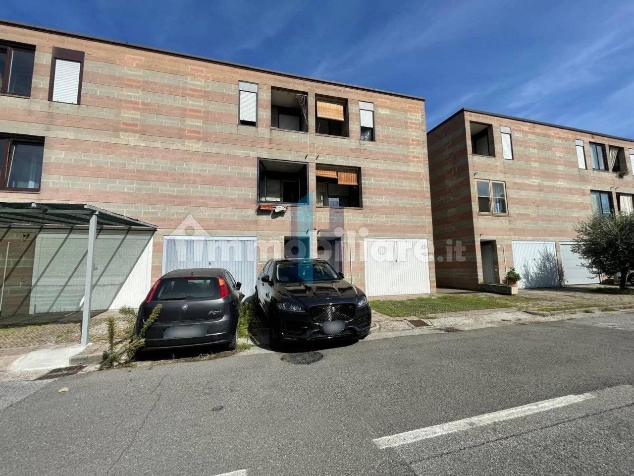 3 Schlafzimmer Haus in Brescia, Italy, Nr. 380355