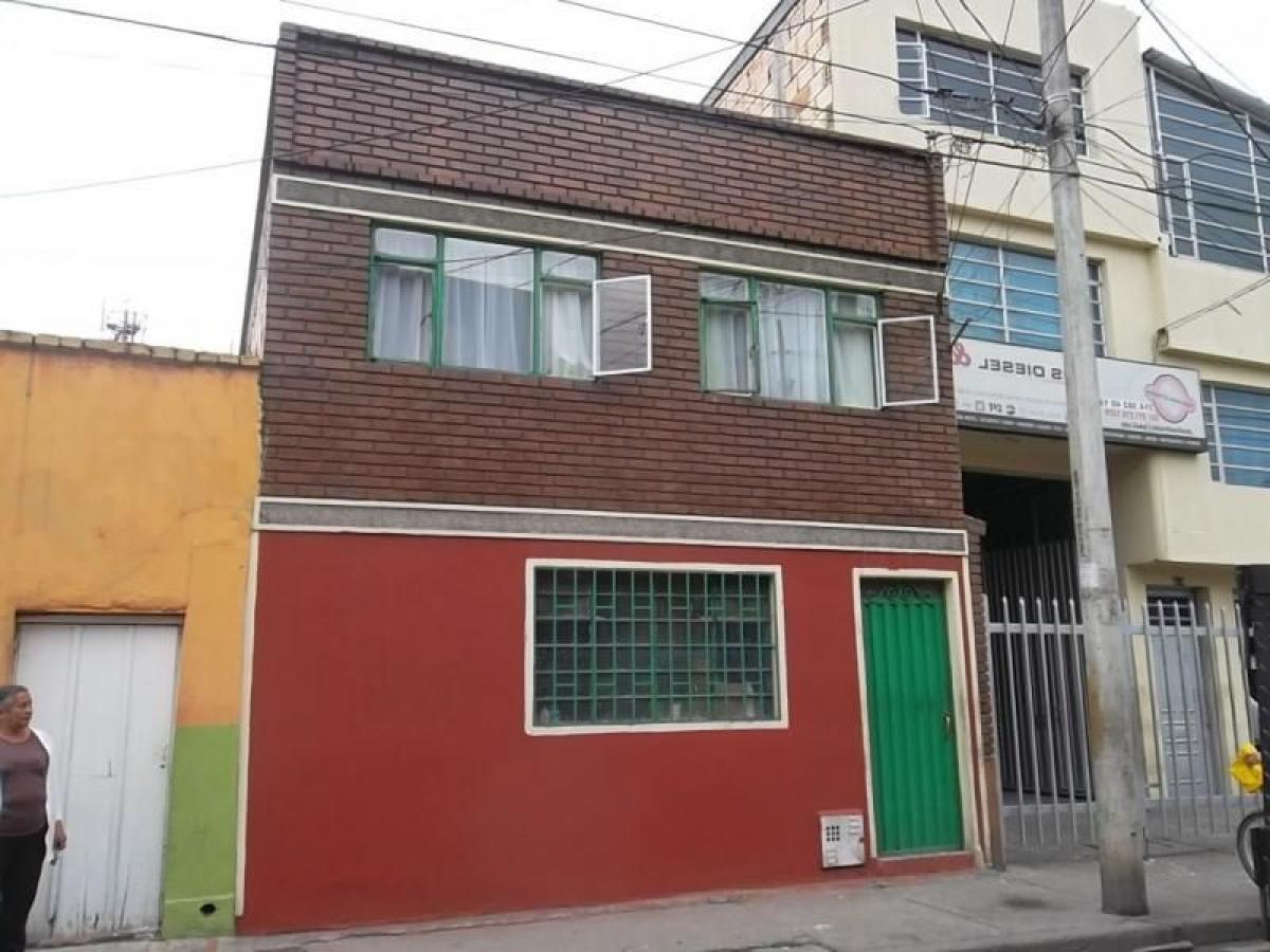 4 bedrooms House in Bogota, Colombia No. 11501