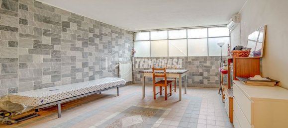 Apartamento de 2 dormitorios en Somma Lombardo, Italy No. 363548 16