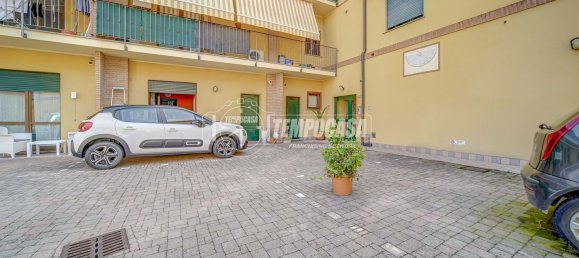 Apartamento de 2 dormitorios en Somma Lombardo, Italy No. 363548 25