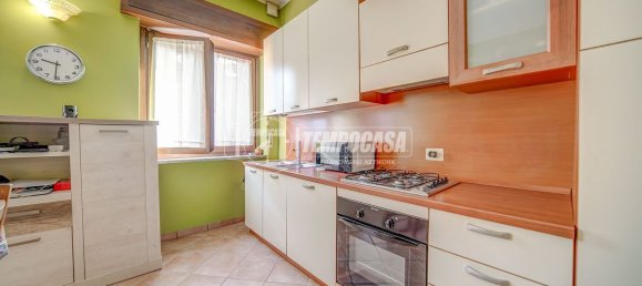 Apartamento de 2 dormitorios en Somma Lombardo, Italy No. 363548 3