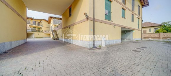 Apartamento de 2 dormitorios en Somma Lombardo, Italy No. 363548 31