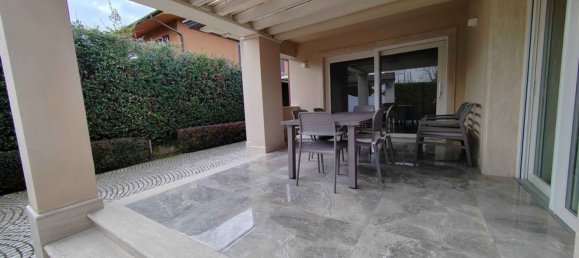 6 rooms Villa in Forte dei Marmi, Italy No. 198612 3