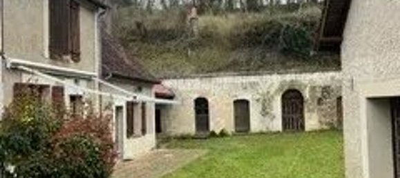 3 bedrooms House in Vallee-de-Ronsard, France No. 64700 2