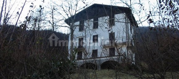 3 bedrooms House in Pasturo, Italy No. 295853 3