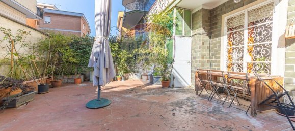 2-salle Appartement à Tivoli, Italy No. 275599 14