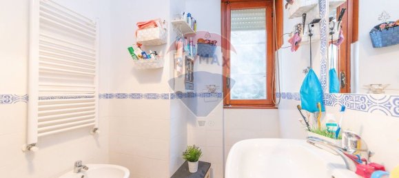 2-salle Appartement à Tivoli, Italy No. 275599 28