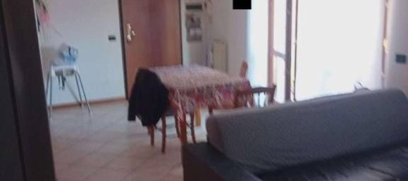 2-salle Appartement à Gerenzano, Italy No. 306648 5