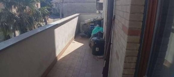 2-salle Appartement à Gerenzano, Italy No. 306648 18