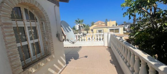 5 Schlafzimmer Haus in Torrevieja, Spanien, Nr. 365640 2
