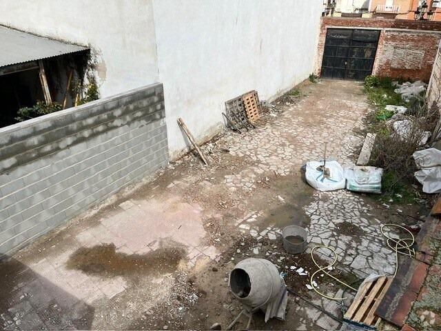 136m² Land in Toledo, Spain No. 278555