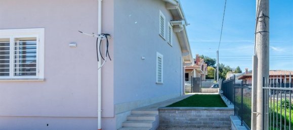 Villa de 3 habitaciónes en San Cesareo, Italy No. 8859 47