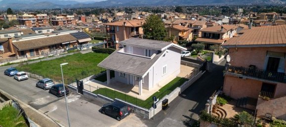 Villa de 3 habitaciónes en San Cesareo, Italy No. 8859 55