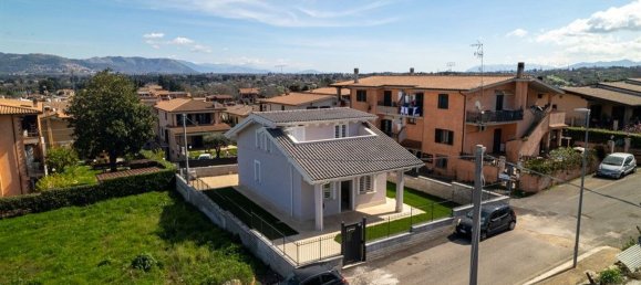 Villa de 3 habitaciónes en San Cesareo, Italy No. 8859 53