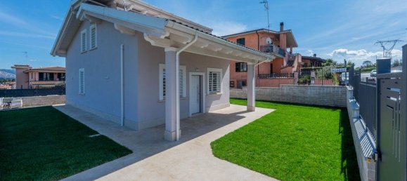 Villa de 3 habitaciónes en San Cesareo, Italy No. 8859 35