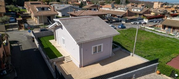 Villa de 3 habitaciónes en San Cesareo, Italy No. 8859 27