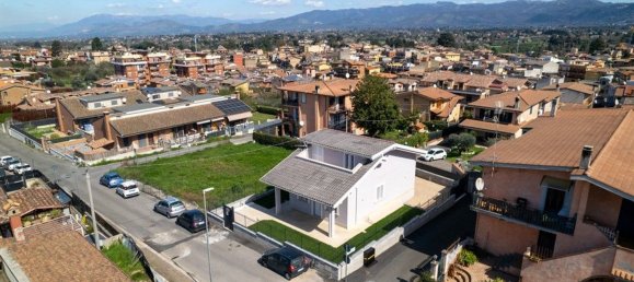Villa de 3 habitaciónes en San Cesareo, Italy No. 8859 23