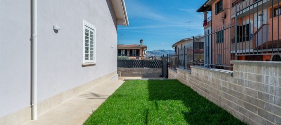 Villa de 3 habitaciónes en San Cesareo, Italy No. 8859 84