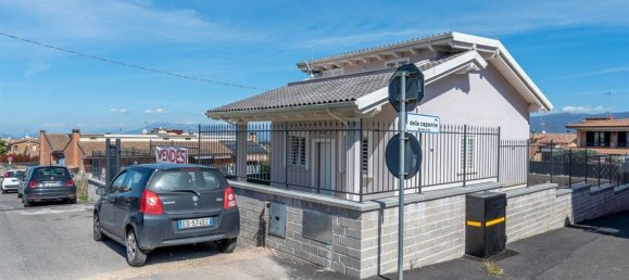 Villa de 3 habitaciónes en San Cesareo, Italy No. 8859 52