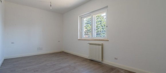 Villa de 3 habitaciónes en San Cesareo, Italy No. 8859 8