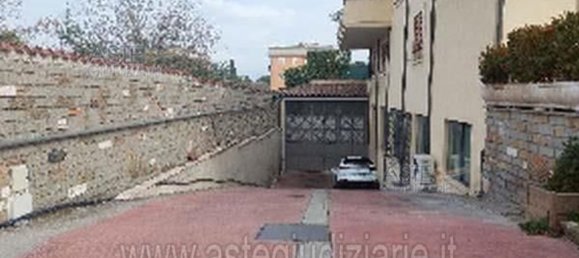 5 rooms Apartment in Rome, Italy No. 292261 25