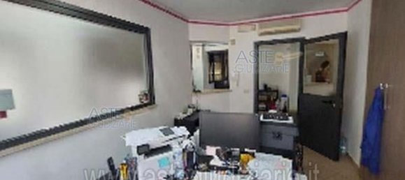 5 rooms Apartment in Rome, Italy No. 292261 28