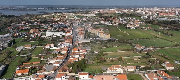 8 bedrooms House in Aradas, Portugal No. 48597 7