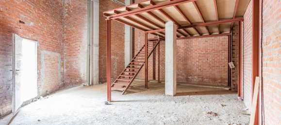 74m² Commercial property in Chartered Community of Navarre, Spain No. 70651 5