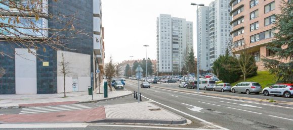 74m² Commercial property in Chartered Community of Navarre, Spain No. 70651 3