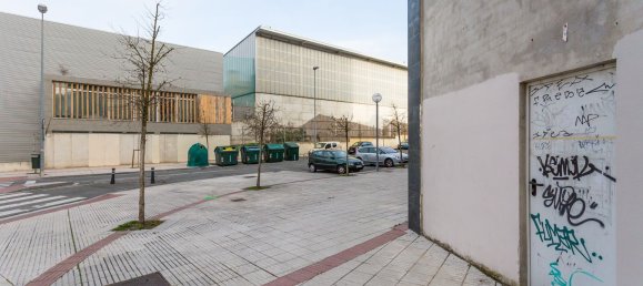 74m² Commercial property in Chartered Community of Navarre, Spain No. 70651 14