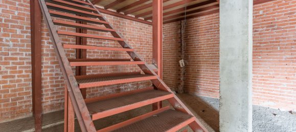 74m² Commercial property in Chartered Community of Navarre, Spain No. 70651 8