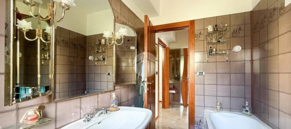 Квартира с 3 спальнями в Л’Акуила, Италия № 348149 41