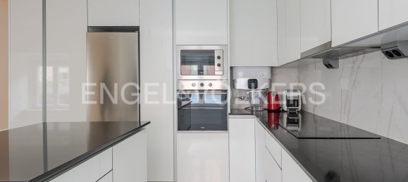 4 bedrooms Apartment in Lisbon, Portugal No. 12414 7