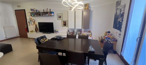 Квартира с 4 комнатами в Порденоне, Италия № 234678 7