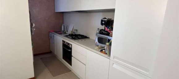 Квартира с 4 комнатами в Порденоне, Италия № 234678 5