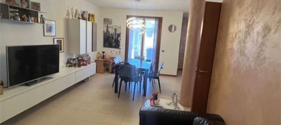 Квартира с 4 комнатами в Порденоне, Италия № 234678 22