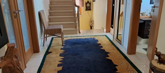 5 bedrooms Villa in Almada, Portugal No. 291427 4