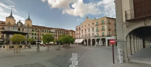 Квартира с 3 спальнями в Сеговия, Испания № 66500 31