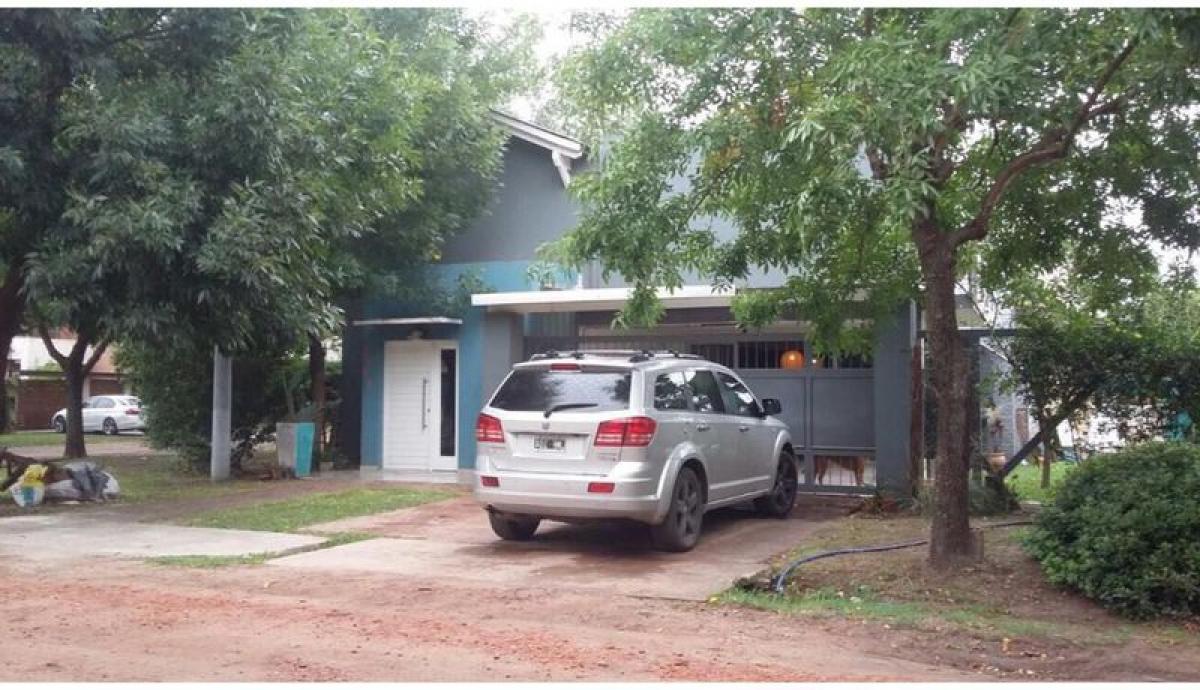 4 bedrooms House in Santa Fe, Argentina No. 52389