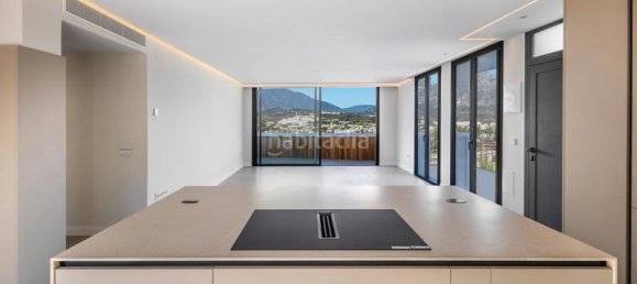 2 bedrooms Apartment in Marbella, Spain No. 125240 5