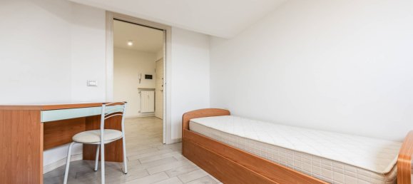 2 bedrooms Apartment in Bergamo, Italy No. 2179 9