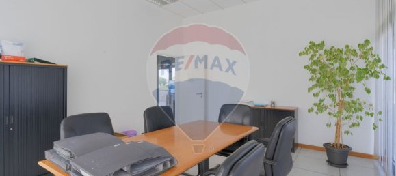 317m² Office in Aveiro, Portugal No. 74487 13