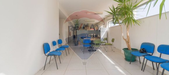 317m² Office in Aveiro, Portugal No. 74487 20