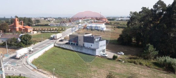 317m² Office in Aveiro, Portugal No. 74487 10