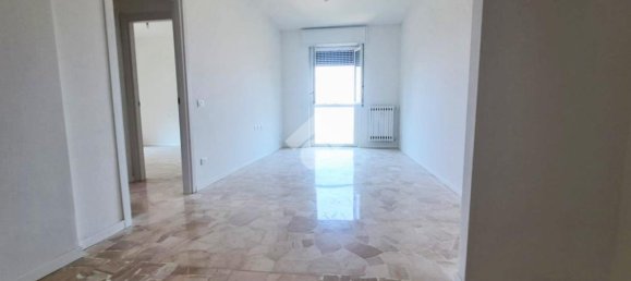 1 bedroom Apartment in Concorezzo, Italy No. 282522 3