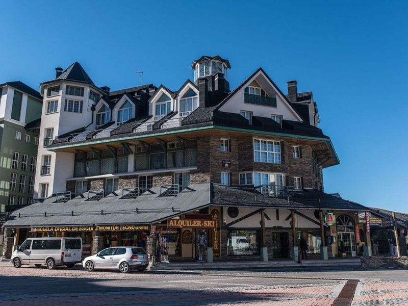 3 bedrooms Duplex in Sierra Nevada, Spain No. 234486