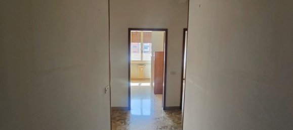 6 bedrooms Apartment in Prato, Italy No. 311507 25