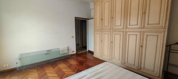 6 bedrooms Apartment in Prato, Italy No. 311507 16