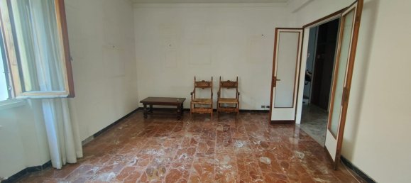 6 bedrooms Apartment in Prato, Italy No. 311507 5